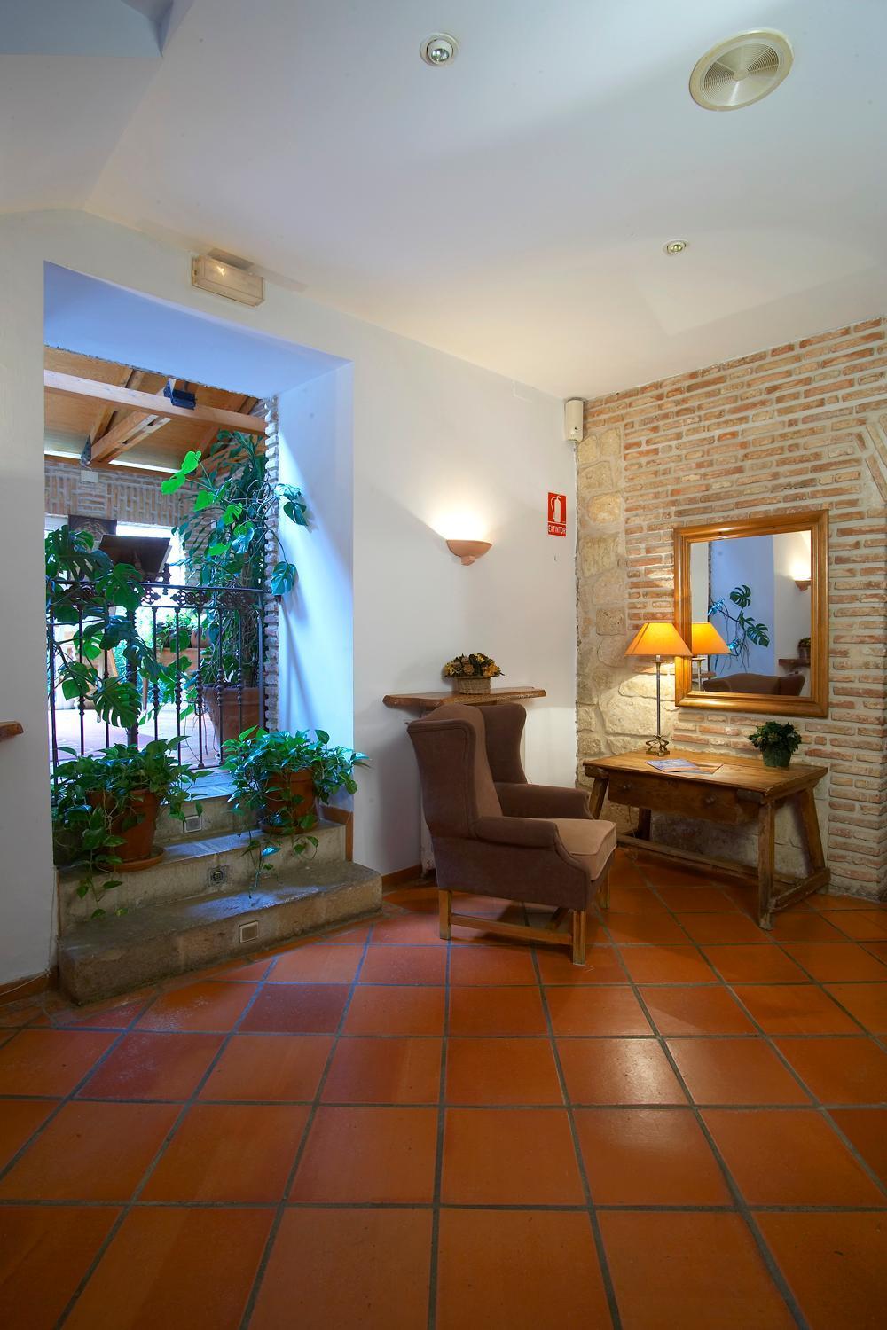 Hotel Real Monasterio De San Zoilo Carrion De Los Condes Exterior photo